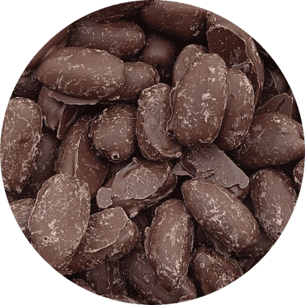 Donkere chocolade bedekte dadels